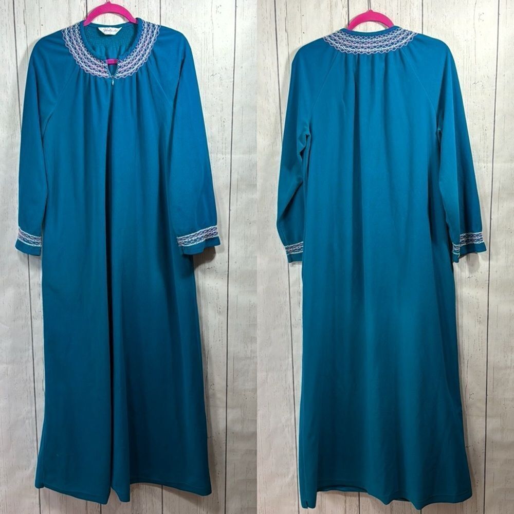 Vanity Fair Teal Blue Nightgown Robe Lace Trim Long Sleeve M Cottagecore Soft